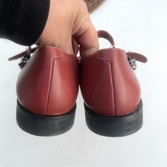 Elegant Red Mary Jane Shoes - Picture 8 of 10